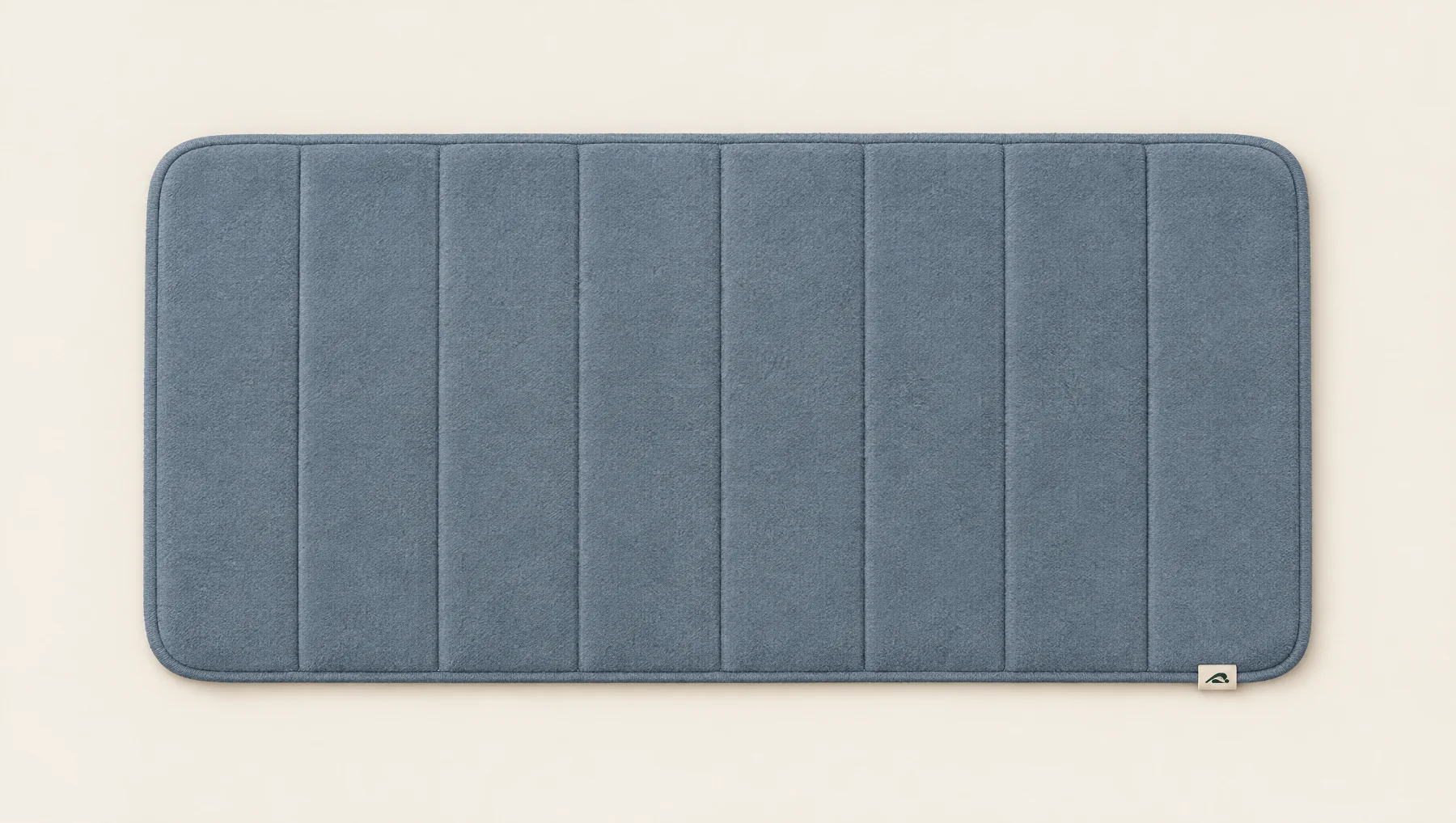 Tapis de prière uni bleu grisé vu de dessus, 110 x 60 cm